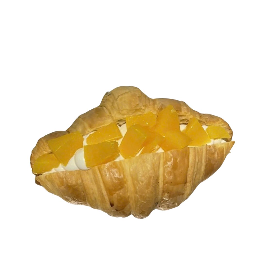 Croissant Đào Kem Tươi